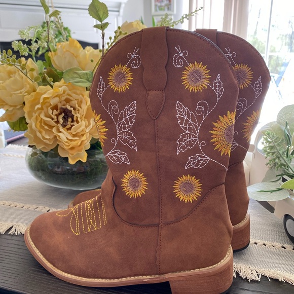 Shoes - Bring out your inner BETH